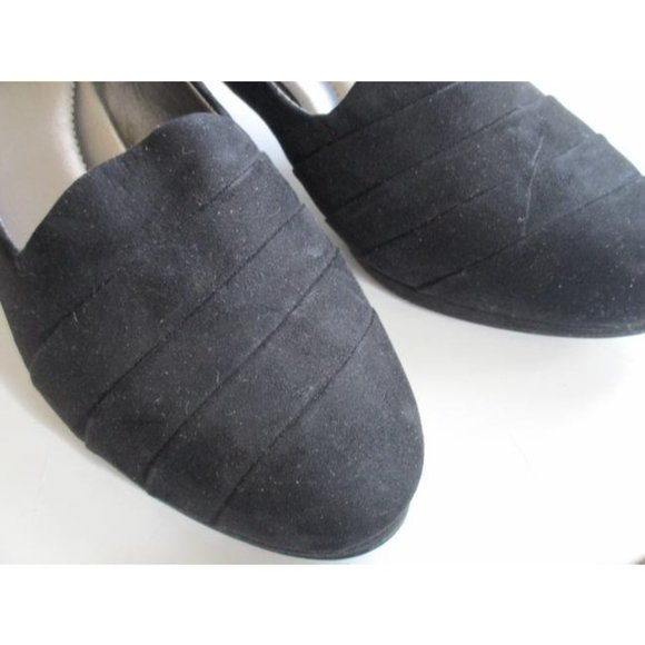 Coach And Four Black Mod On Trend Suede Upper Pumps - Picture 3 of 8